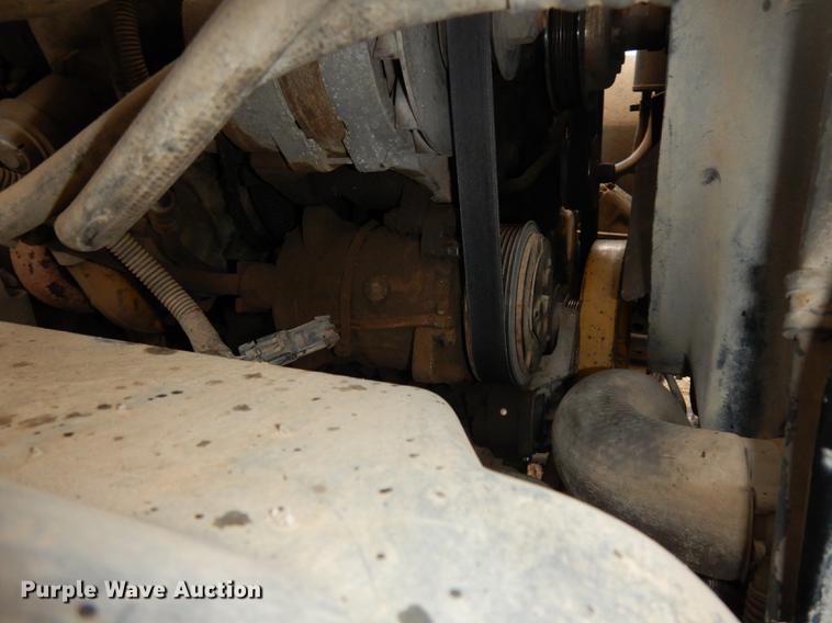 image for item DC4638 1994 Chevrolet Kodiak C6500 utility truck