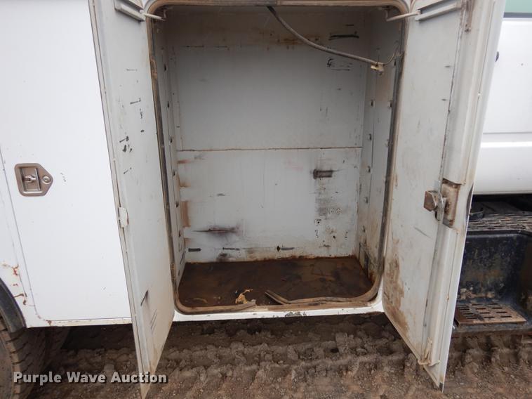 image for item DC4638 1994 Chevrolet Kodiak C6500 utility truck