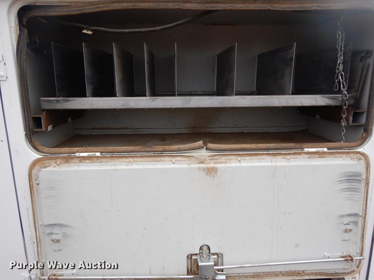 image for item DC4638 1994 Chevrolet Kodiak C6500 utility truck