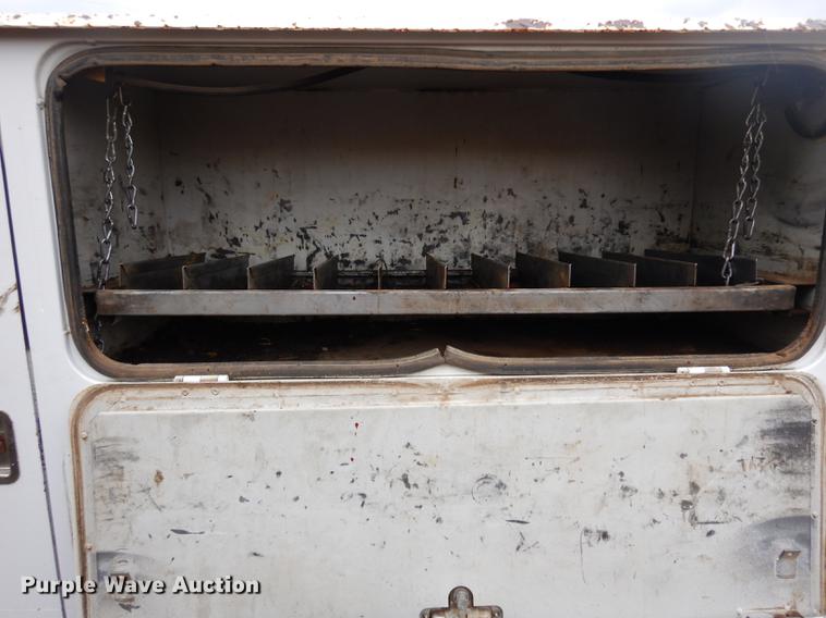 image for item DC4638 1994 Chevrolet Kodiak C6500 utility truck