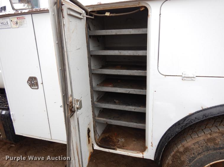 image for item DC4638 1994 Chevrolet Kodiak C6500 utility truck