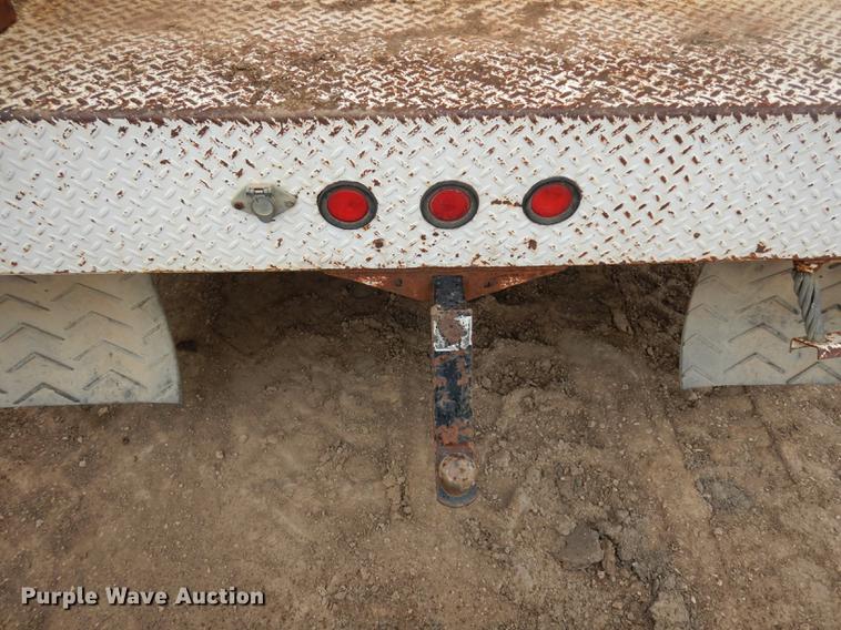 image for item DC4638 1994 Chevrolet Kodiak C6500 utility truck