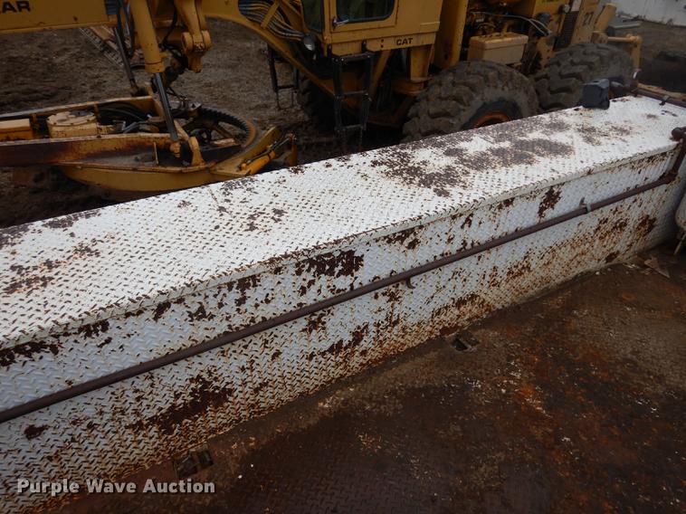 image for item DC4638 1994 Chevrolet Kodiak C6500 utility truck