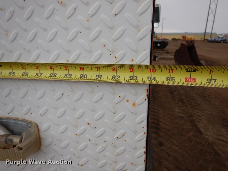 image for item DC4638 1994 Chevrolet Kodiak C6500 utility truck