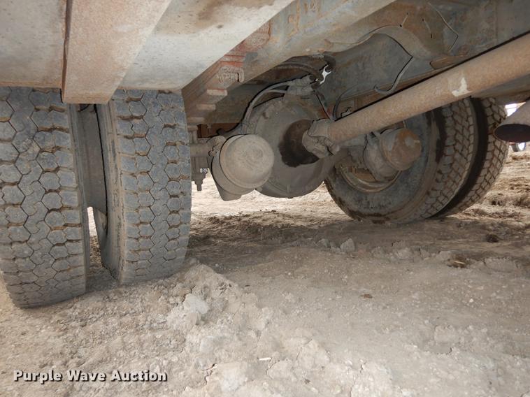 image for item DC4638 1994 Chevrolet Kodiak C6500 utility truck