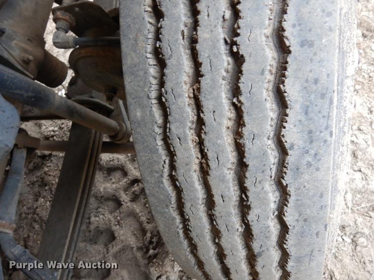 image for item DC4638 1994 Chevrolet Kodiak C6500 utility truck