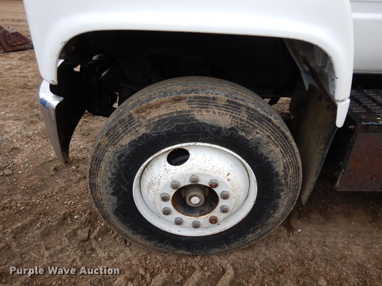 image for item DC4638 1994 Chevrolet Kodiak C6500 utility truck