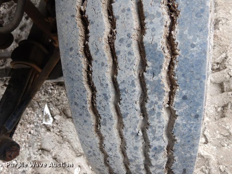 image for item DC4638 1994 Chevrolet Kodiak C6500 utility truck