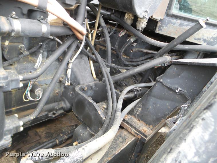 image for item DC4643 1992 Caterpillar Challenger 65B tractor