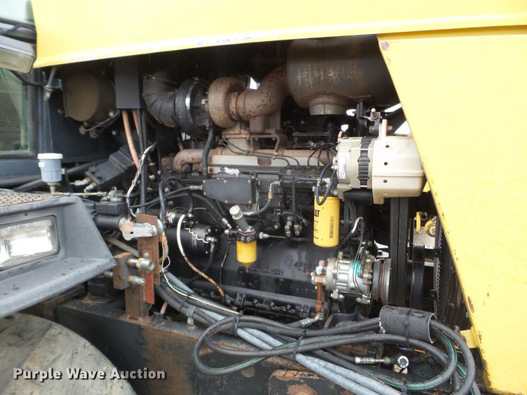 image for item DC4643 1992 Caterpillar Challenger 65B tractor