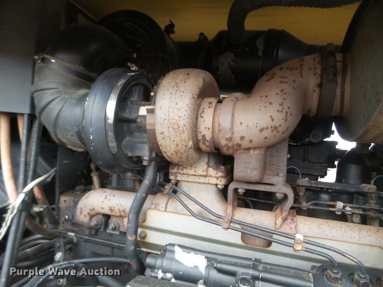 image for item DC4643 1992 Caterpillar Challenger 65B tractor