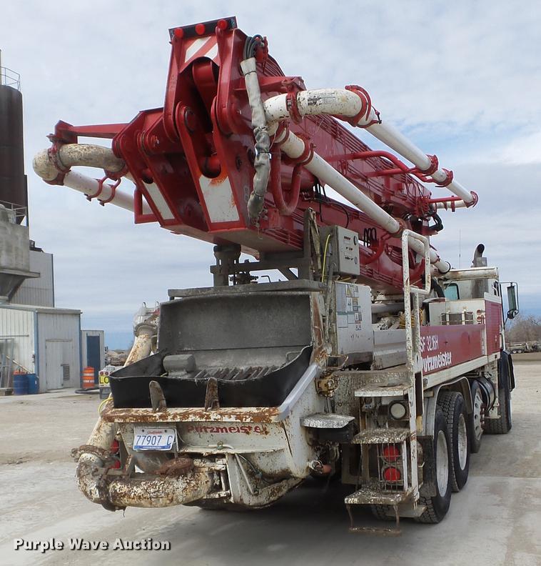 image for item DC4645 1996 Mack MR688S pump truck