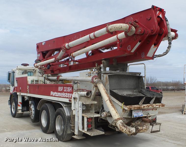 image for item DC4645 1996 Mack MR688S pump truck