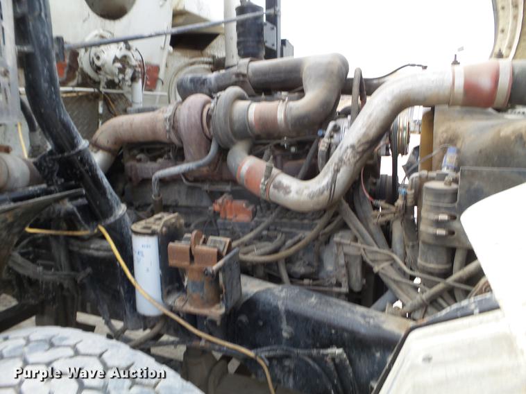image for item DC4645 1996 Mack MR688S pump truck