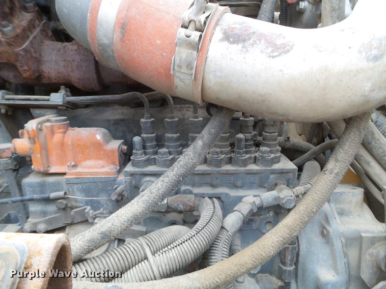 image for item DC4645 1996 Mack MR688S pump truck