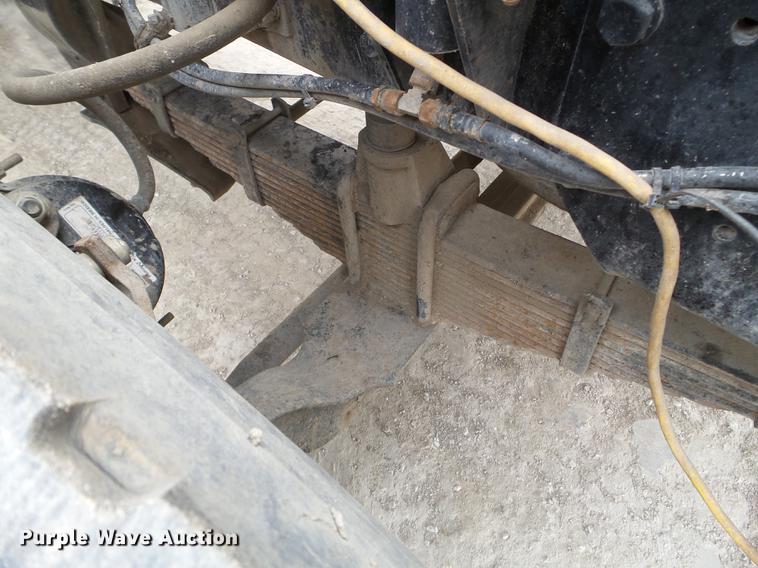 image for item DC4645 1996 Mack MR688S pump truck