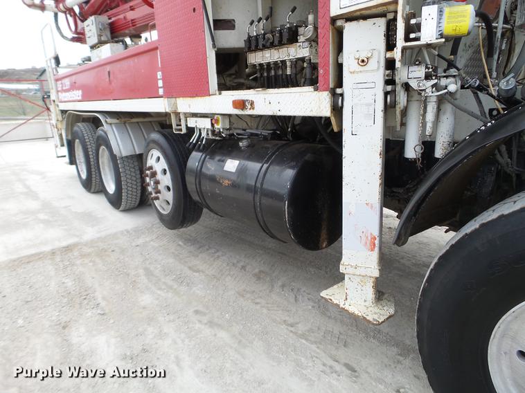 image for item DC4645 1996 Mack MR688S pump truck