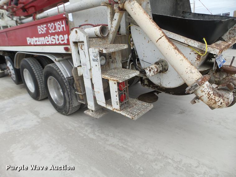 image for item DC4645 1996 Mack MR688S pump truck