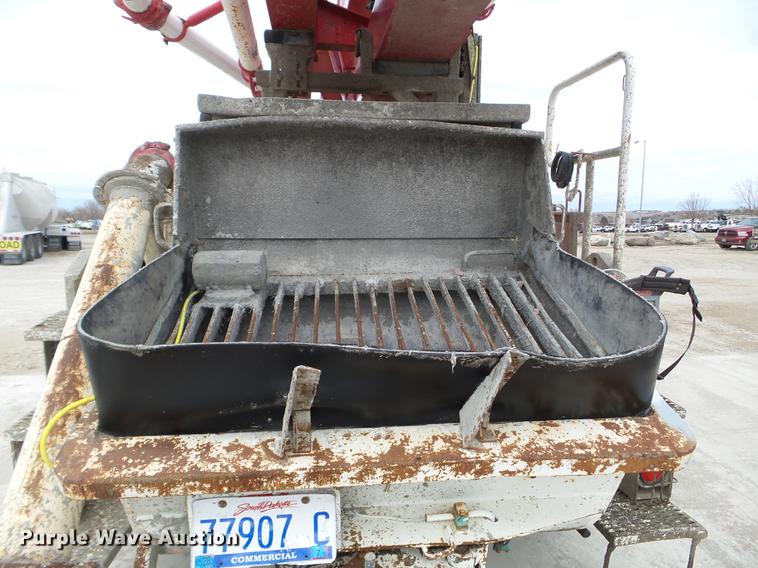 image for item DC4645 1996 Mack MR688S pump truck