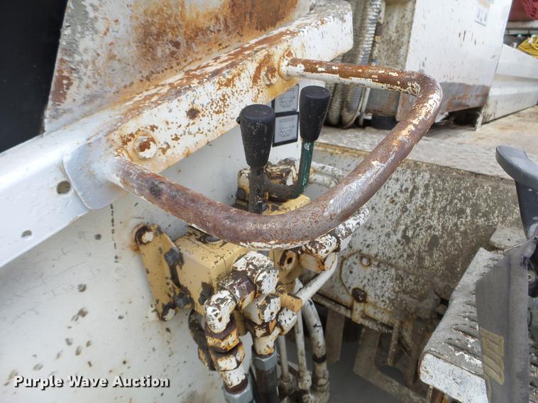 image for item DC4645 1996 Mack MR688S pump truck