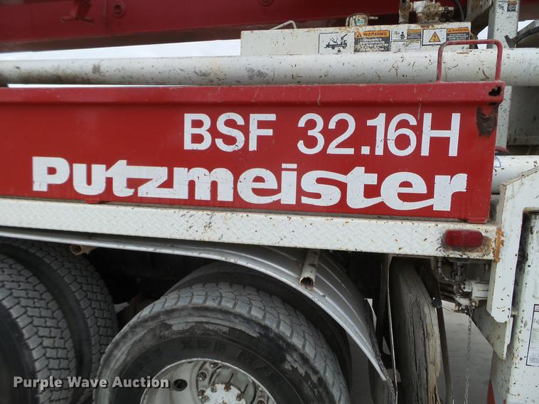 image for item DC4645 1996 Mack MR688S pump truck