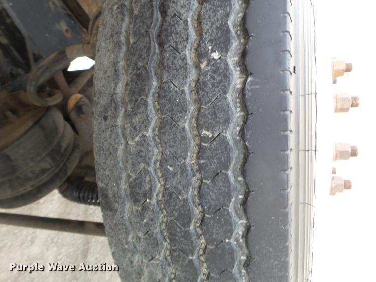 image for item DC4645 1996 Mack MR688S pump truck