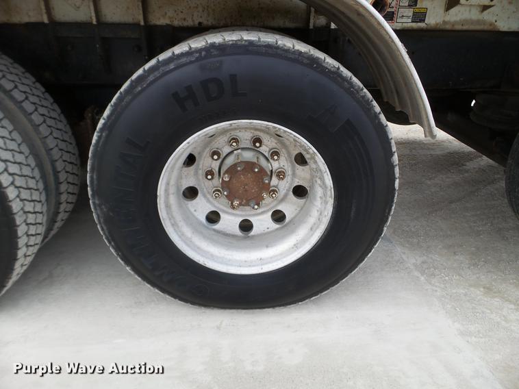 image for item DC4645 1996 Mack MR688S pump truck