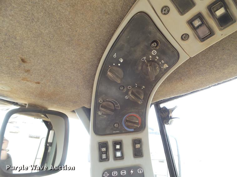 image for item DC4646 2004 Caterpillar 980G Series II wheel loader