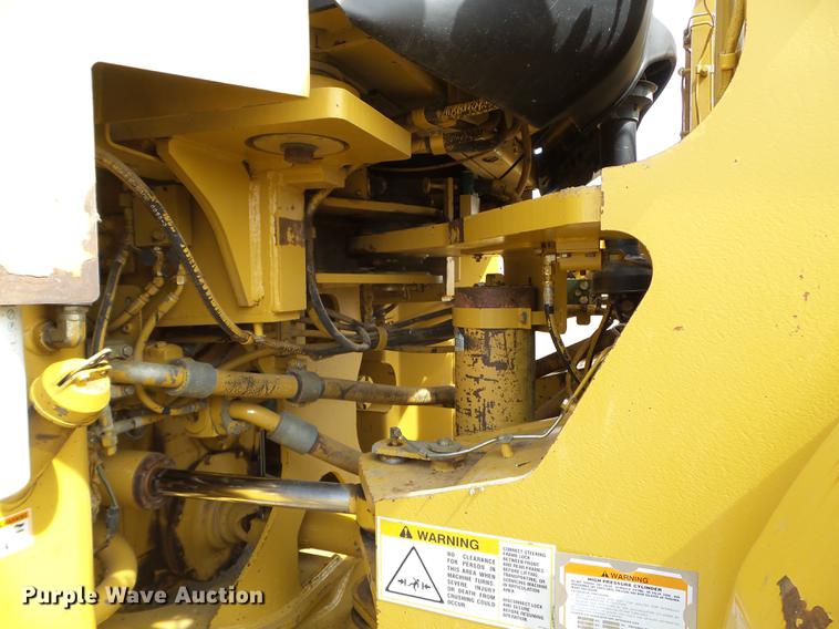 image for item DC4646 2004 Caterpillar 980G Series II wheel loader