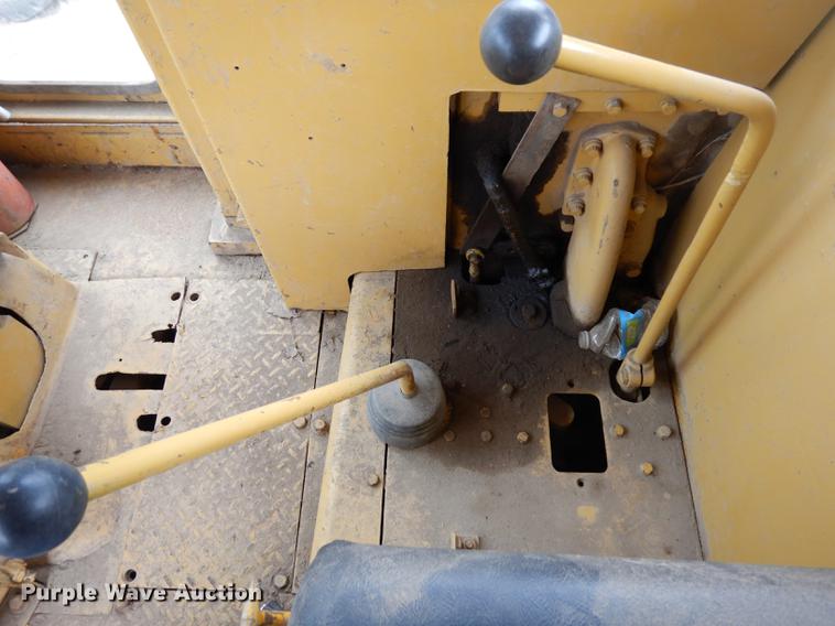 image for item DC4647 1974 Caterpillar D9G dozer