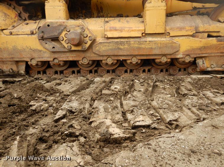 image for item DC4647 1974 Caterpillar D9G dozer