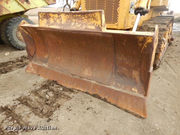 image for item DC4647 1974 Caterpillar D9G dozer