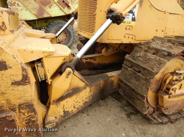 image for item DC4647 1974 Caterpillar D9G dozer
