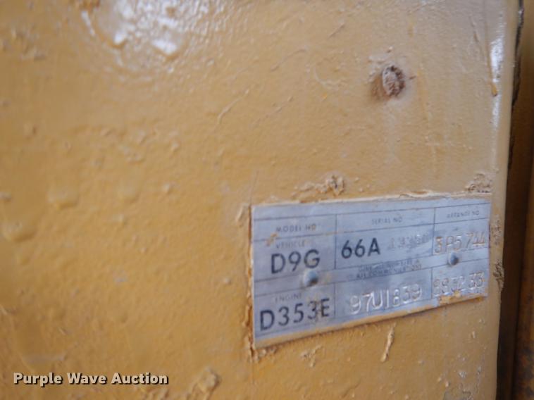 image for item DC4647 1974 Caterpillar D9G dozer