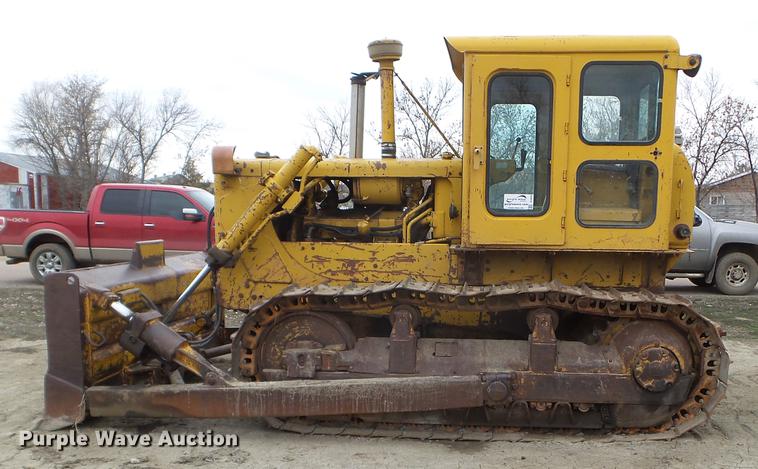 image for item DC4648 1963 Caterpillar D6C dozer