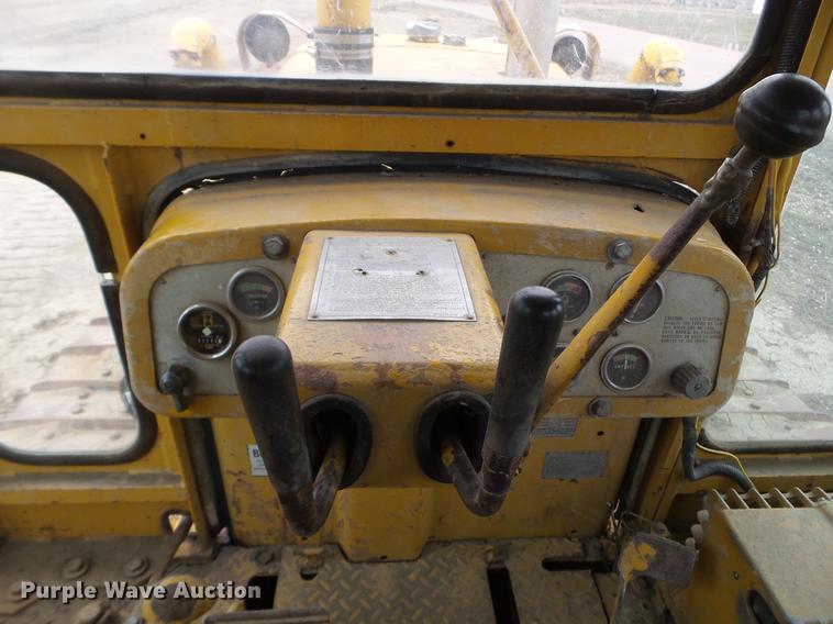 image for item DC4648 1963 Caterpillar D6C dozer