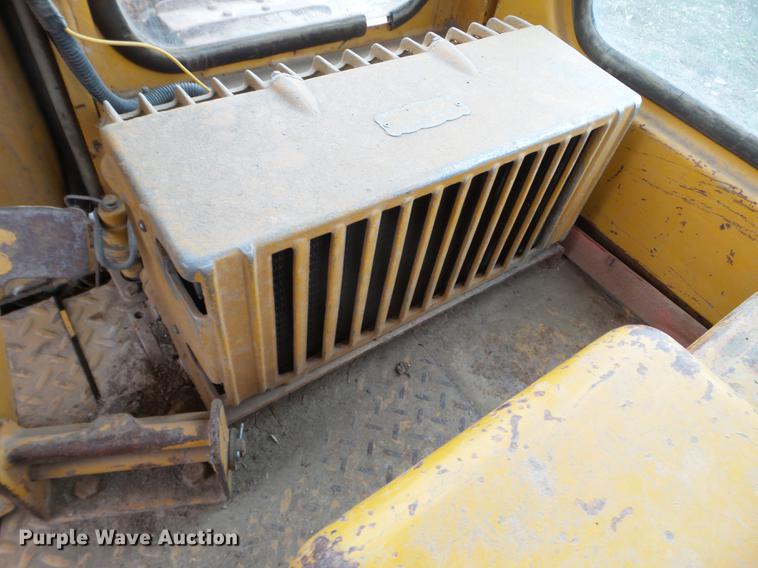 image for item DC4648 1963 Caterpillar D6C dozer