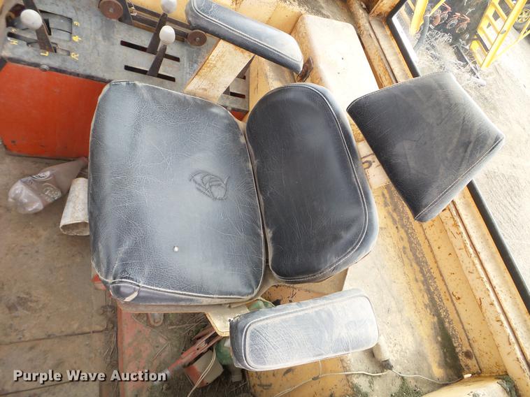 image for item DC4649 Case 870 tractor