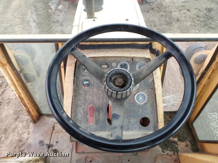 image for item DC4649 Case 870 tractor