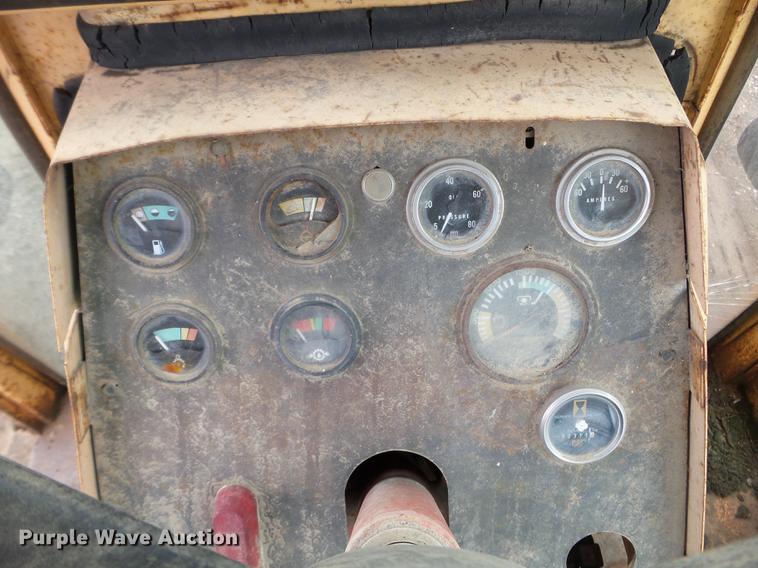 image for item DC4649 Case 870 tractor