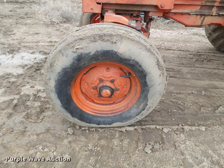 image for item DC4649 Case 870 tractor