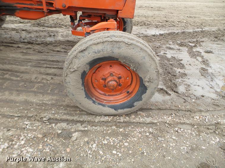 image for item DC4649 Case 870 tractor