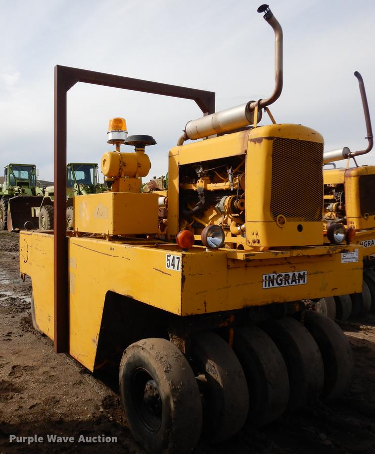 image for item DC4657 Ingram 9-2800-P pneumatic roller