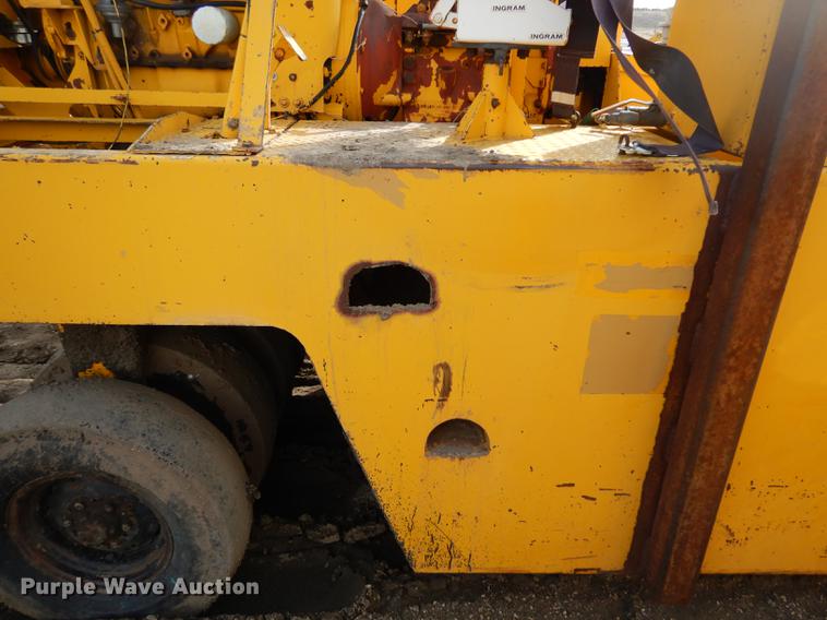 image for item DC4657 Ingram 9-2800-P pneumatic roller