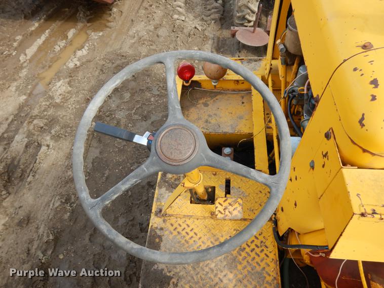 image for item DC4657 Ingram 9-2800-P pneumatic roller