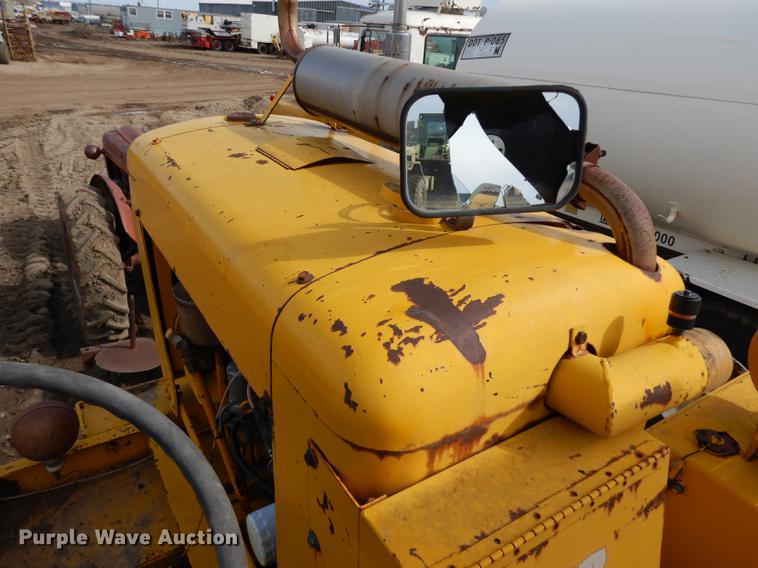 image for item DC4657 Ingram 9-2800-P pneumatic roller