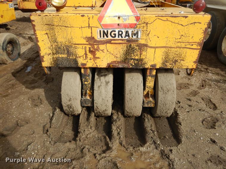 image for item DC4657 Ingram 9-2800-P pneumatic roller