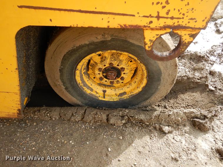 image for item DC4657 Ingram 9-2800-P pneumatic roller