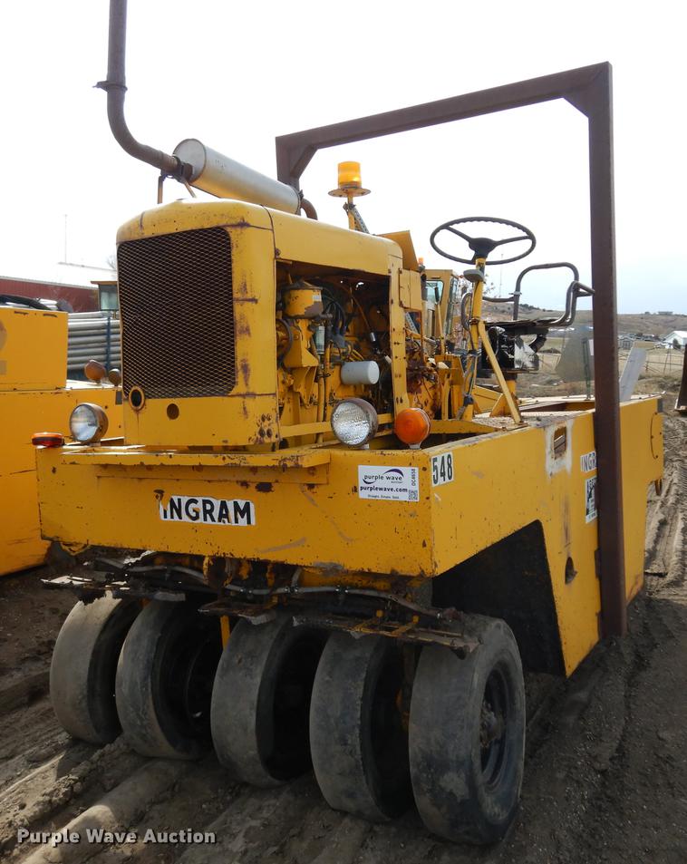 image for item DC4658 Ingram 9-2800-P pneumatic roller