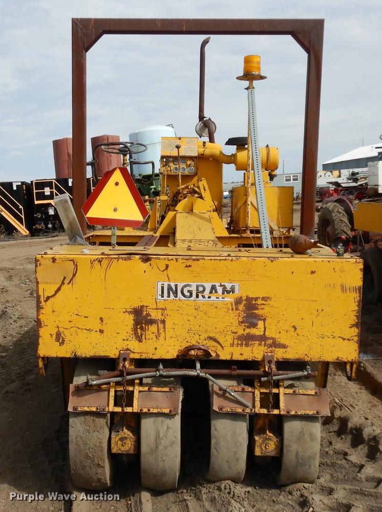 image for item DC4658 Ingram 9-2800-P pneumatic roller